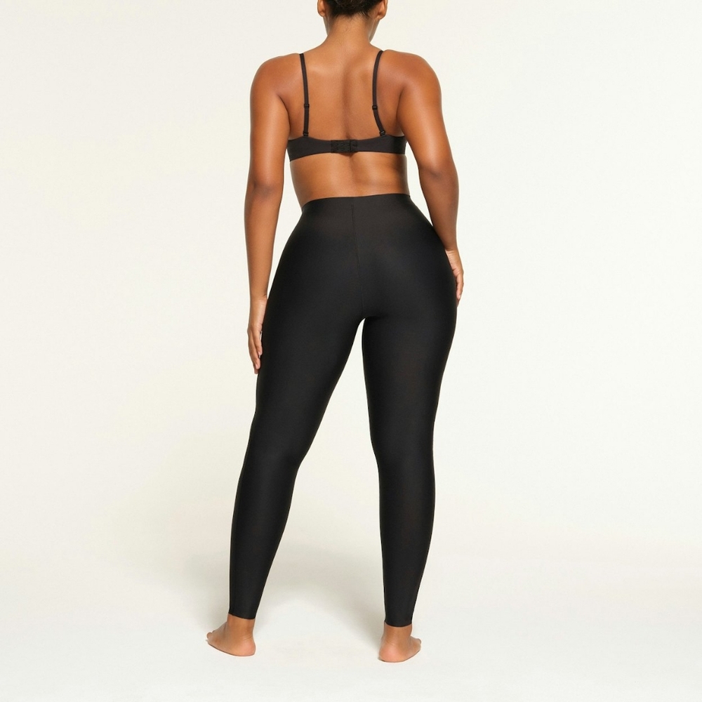 Skims BODY-NWOT Onyx leggings - Picture 3 of 9